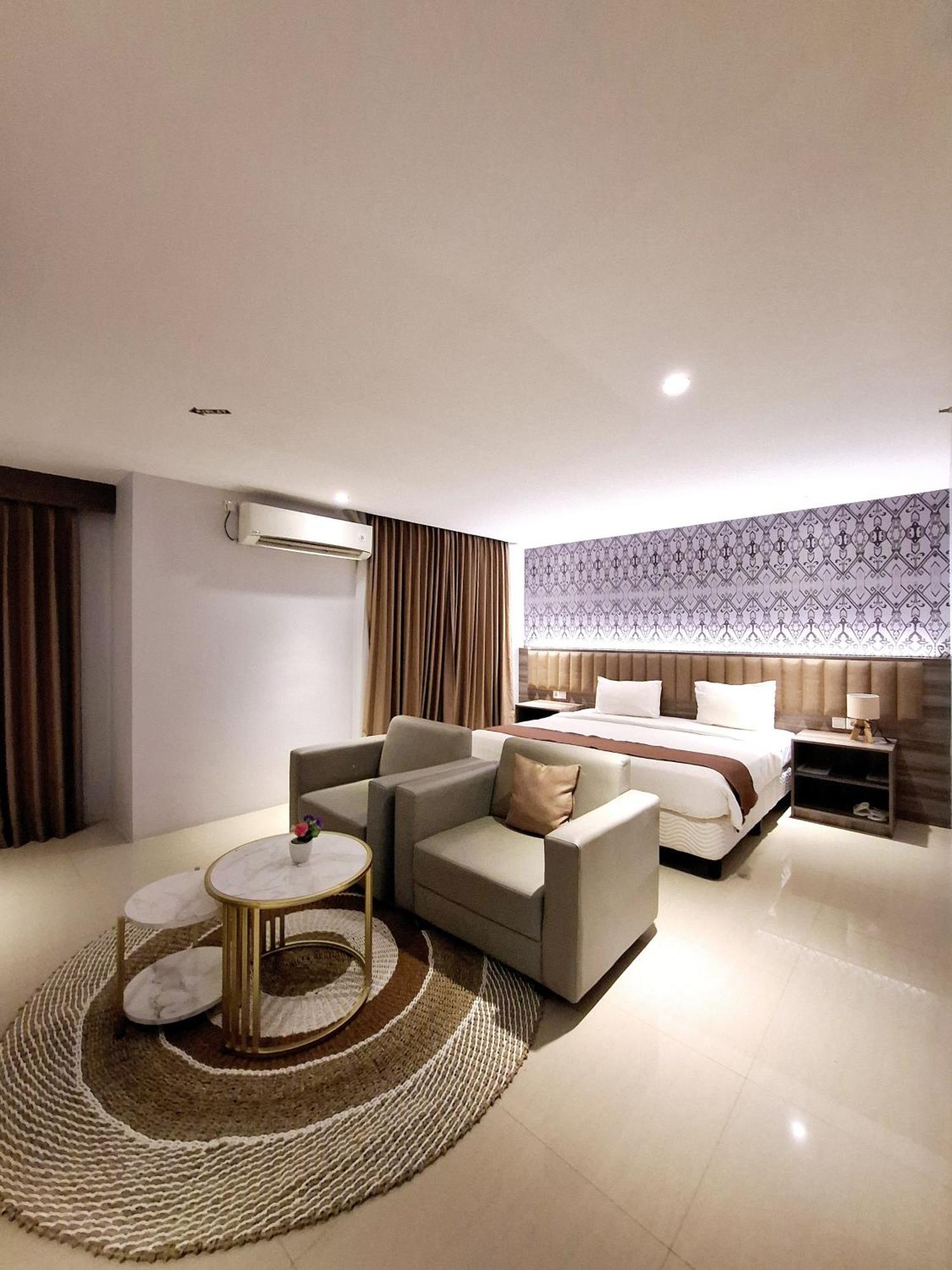 Tanjung Redep Sm Tower Hotel And Convention Berau מראה חיצוני תמונה